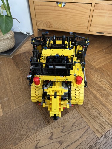 Lego technic bulldozer 42131 - bulldozer,