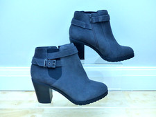 Footglove Marks & Spencer Grey Suede Ankle Boots UK 6.5 Wider Fit High Heel