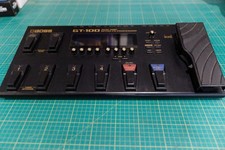 Boss GT-100 Multi-Effects