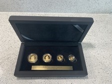 The Queen Elizabeth II Tribute Gold Deluxe Sovereign Proof Set