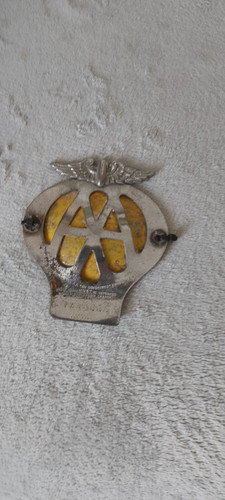 Vintage car badge - badge,, member