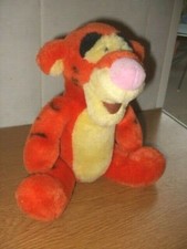 Disney TIGGER Bouncing & Talking Plush/very soft toy approx 11" Winnie the Pooh
