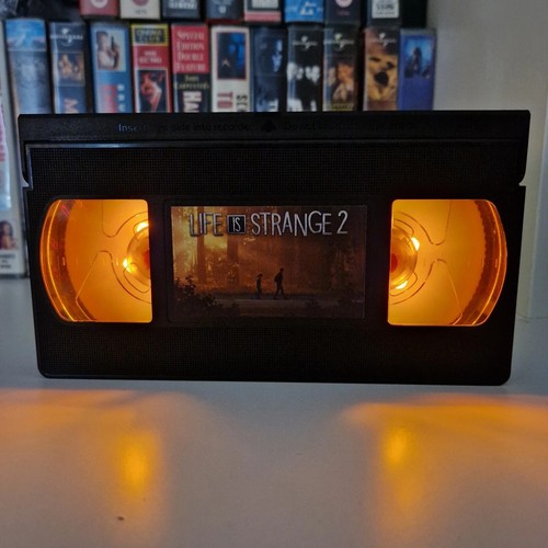Life strange video game led - strange,