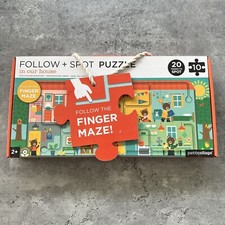 Petit Collage Follow & Spot