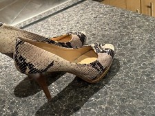 Ladies Size 7 Quality