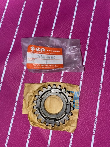 Suzuki oem nos gsxr 1100 - suzuki,