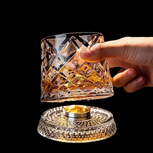 360 rotating whiskey glass - 360°,