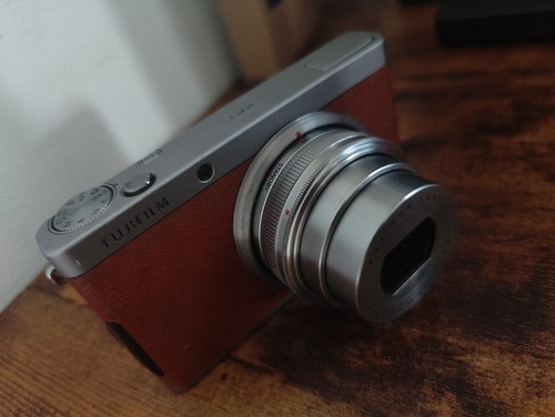 Fujifilm xf1 brown - brown, 12mp