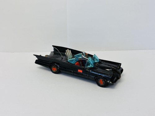 Corgi toys 267 batmobile - corgi,