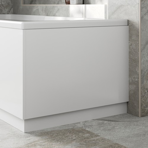 Modern bathroom 750mm end bath - modern,