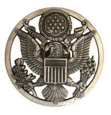 GENUINE VINTAGE United States Air Force U.S.A.F. enlisted man's metal cap badge