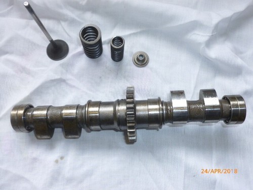 Honda rc30 inlet - honda,