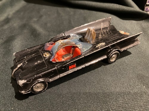 Corgi batman batmobile - batman,