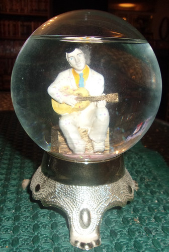 Elvis presley snow globe - elvis,