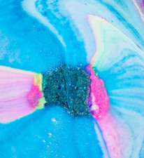 [£25] LUSH Bath Bomb Sweet
