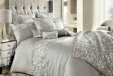 NEW Ltd Edition KYLIE MINOGUE