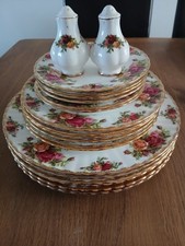 Royal Albert Old Country Roses