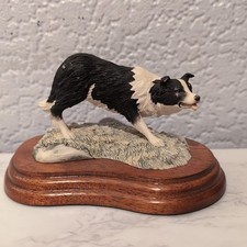 Border Fine Arts Sweep Border