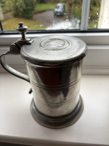 Tinn pewter tankard with - gj,