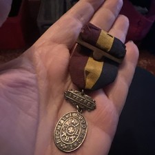 B287 ) CHURCH LADS BRIGADE SILVER MEDAL WITH RIBBON 5 YEARS 23mm £18