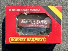 Hornby OO Model R097 Arnolds Sands 5 Plank Wagon