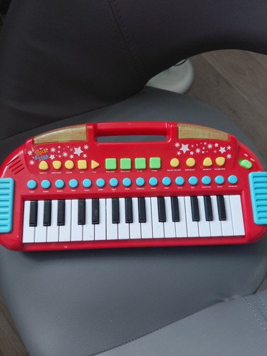 Carousel keyboard with - ,