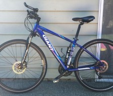 Giant Roam 2 Mountain Bike