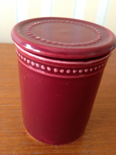 Cheese pot with - detailed, lid
