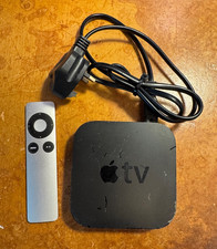  Apple TV (3rd Generation) 8GB HD Media Streamer - A1469 with remote