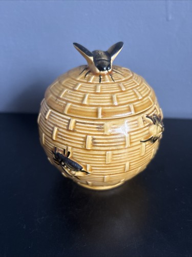 Vintage bee lid pottery - vintage,