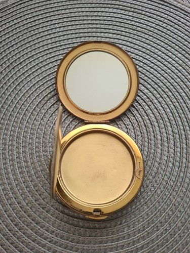 Vintage kigu powder compact - vintage,