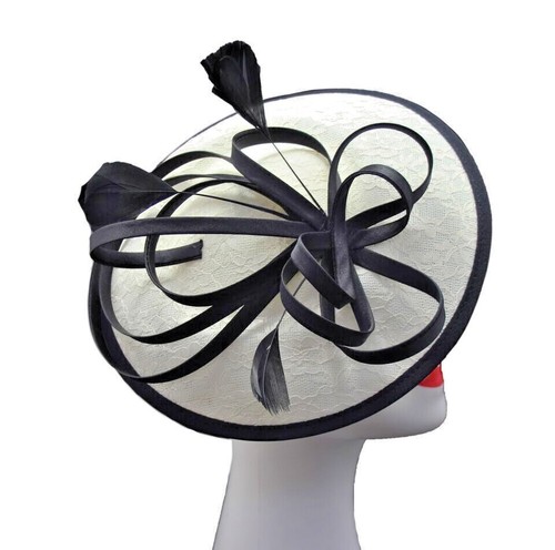 Women fascinator round shape - round,