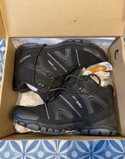 BNWT Regatta black Apocalypse