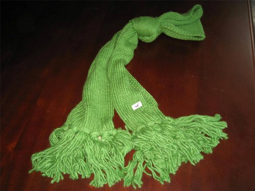 Nwt hollister betty green knit - green,