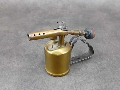 Vintage 1935 brass - 1935, blow