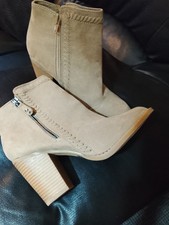 Cream Beige Ankle  Boots Size