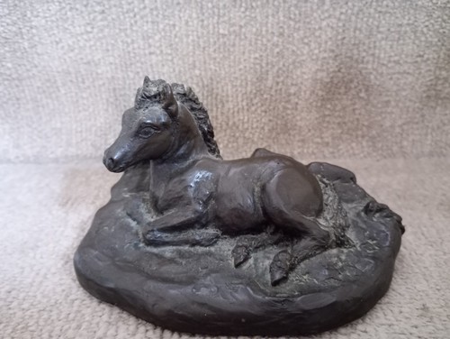 Bronze resin cast small - on,