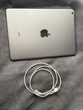 Apple iPad Air 1st Gen. 32GB, Wi-Fi, 9.7in - Space Grey