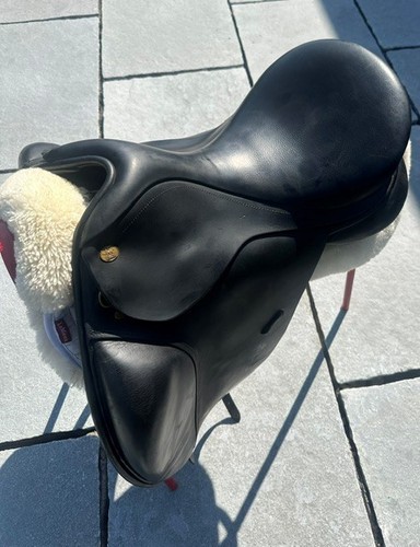 Fairfax dressage saddle - dressage,