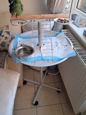 Parot Stand White Metal On Wheels With Stanles Steel Feeders