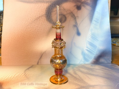 Red and gold - , egyptian