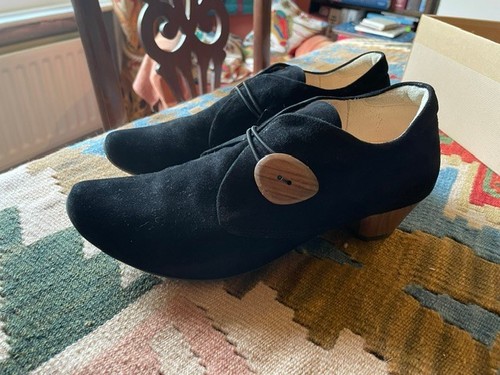 Think bnwbox black nubuck - think,