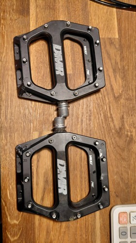 Dmr vault pedals black used - pedals,