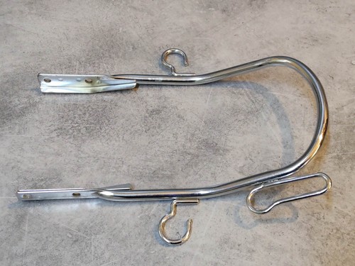 Front mudguard bracket - front,
