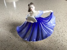 Royal Doulton “Elaine” HN