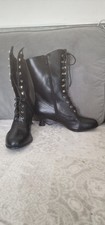 BRAND NEW low kitten heel