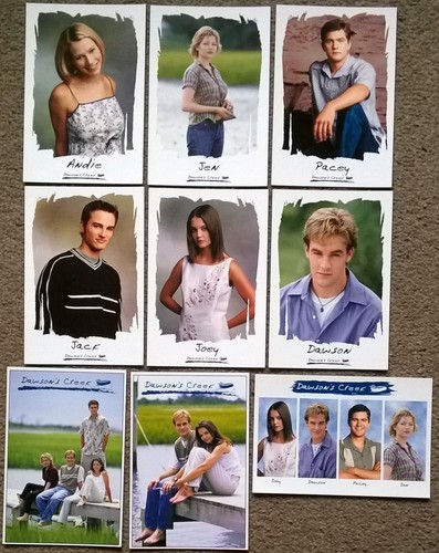 Set modern postcards - 9,