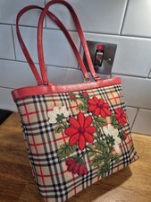 Isabella Fiore Flower Beaded