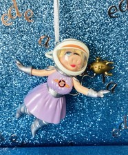 HALLMARK KEEPSAKE 2024 MISS PIGGY FIRST MATE AND THE SWINETREK TREE DECORATION