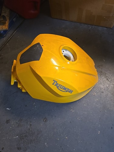 Triumph daytona 600 2002 - triumph,